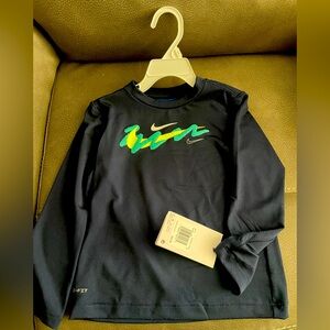 Nike toddler boys shirt